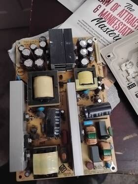 Adpc24200e2p Dynex Dx-lcd32 Power Supply Board 715t2463-2 As Is-bad