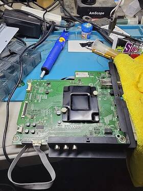 Rsa8208593r0h Hisense 65r7e1 Tv Mainboard 256721a / Rsa.820.8593/r0h