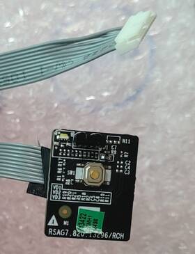 Rsag7.820.13296 Hisense Rsag7.820.13296/roh 55a7n Ir Sensor / Button Board