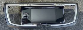 39541-t2a-a940-m1 Honda T2aa940m1 Accord Navigation Cd Am Fm Radio Receiver. Part #