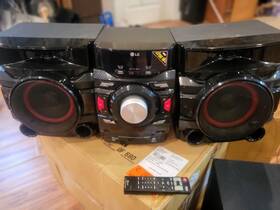Mgc58624792 Lg Cm4550 Mini Hifi System With 2 Bluetooth Home Audio Stereo Speakers