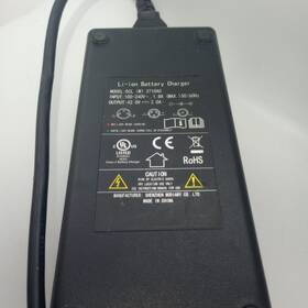 3710a0 Li-ion Charger #s Battery Dzl M 42v 2.0a Used Working With Power Cord 3710a0 Li-ion Charger #s Battery Dzl M 42v 2.0a Used Working With Power Cord