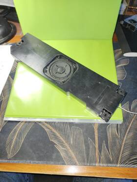 Loeyaa000035 Panasonic Center Speaker From Tc-p60st60