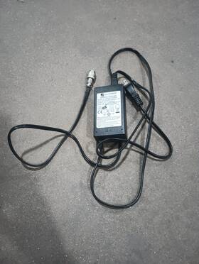 Ql-09005-b1203000f Qili Power Battery Charger 12v 3000ma Used Working