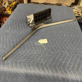 Un43mu6290 Samsung Pedestal Stand Complete With Screws