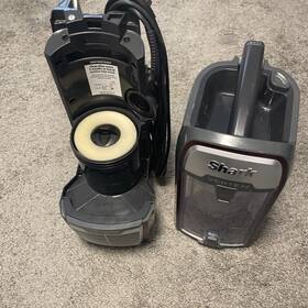 Shark Az1500wm-chassis Motor/chassis Main Body With Dust Bin For Vacuum Az1500wm