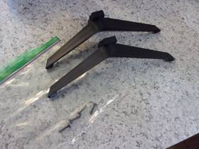 V4k50c-0809 Vizio 703190853974 Tv Stand Legs With Screws V505m-k09 V4k50s-0809 Original