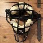 Umpire Baseball Mask Gear Wilson A3839-LEA-WV. Fixed Price $45.99.