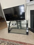 Samsung Flat Screen Tv + Glass Stand Great Condition. Fixed Price $150.00.