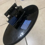 Samsung Stand With Screws LN5235. Fixed Price $30.00.